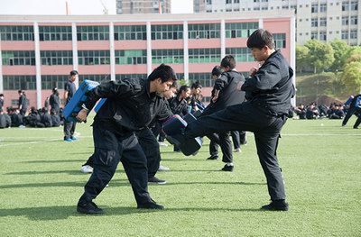梦想起航，中考也能走进警校的大门