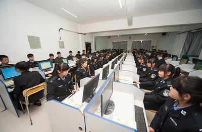 少年警校招生条件解读：梦想起航，勇敢前行