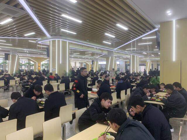 新余司法警官学校食堂环境